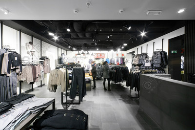 免费高清实拍 欧洲服装店场景助力零售营销