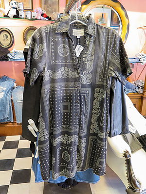 精选女装品牌与鞋帽零售搭配指南